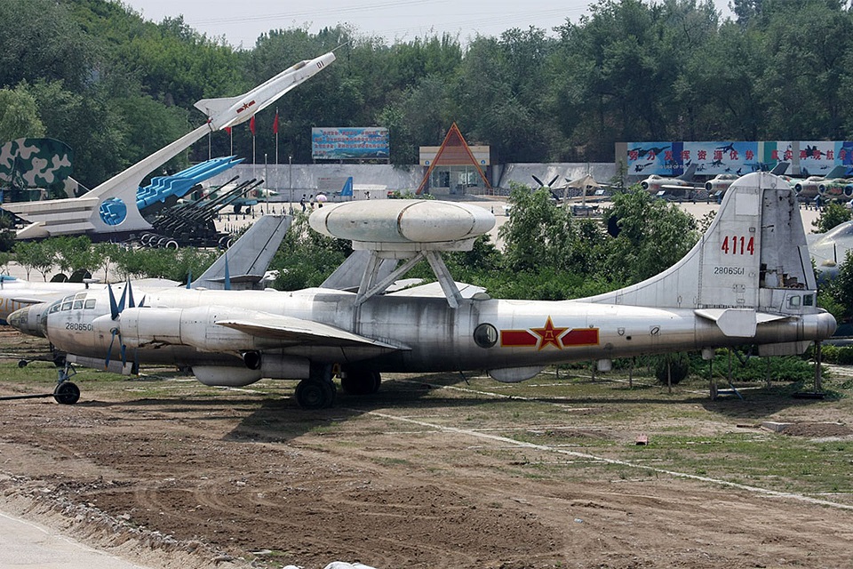 KJ-1 AEWC