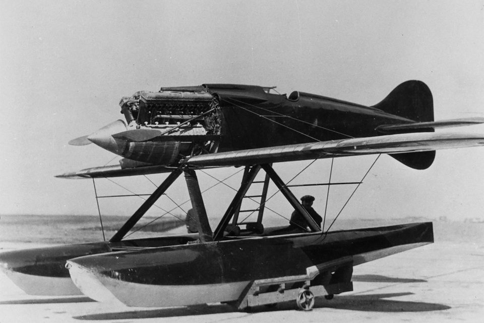 Macchi M-39